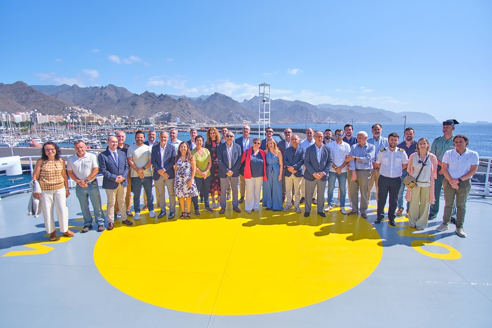 Visita institucional al buque oceanográfico Odón de Buen en Tenerife | Cabildo de Tenerife