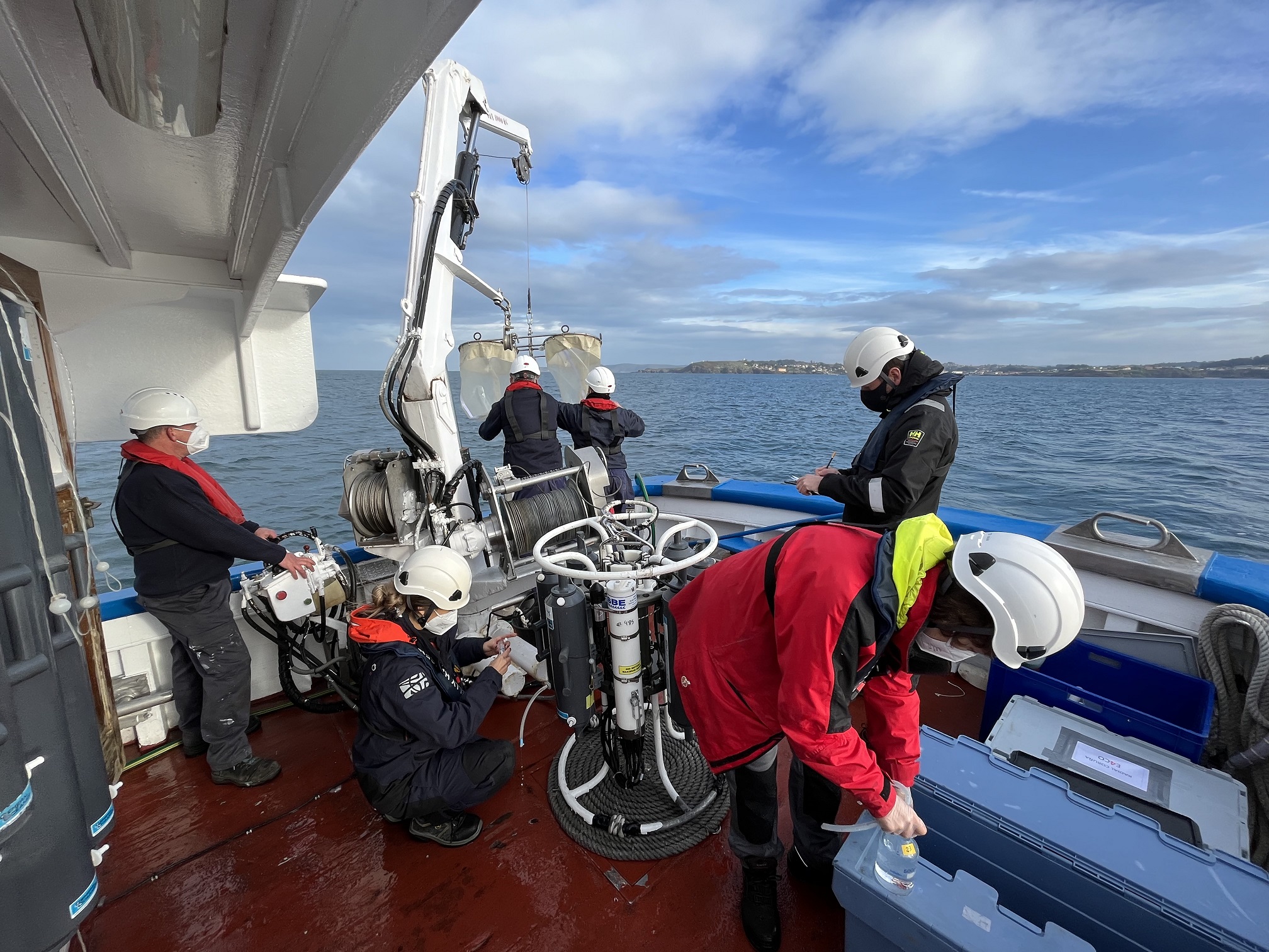 Trabajo a bordo de una campaña en el radial de A Coruña | IEO-CSIC
