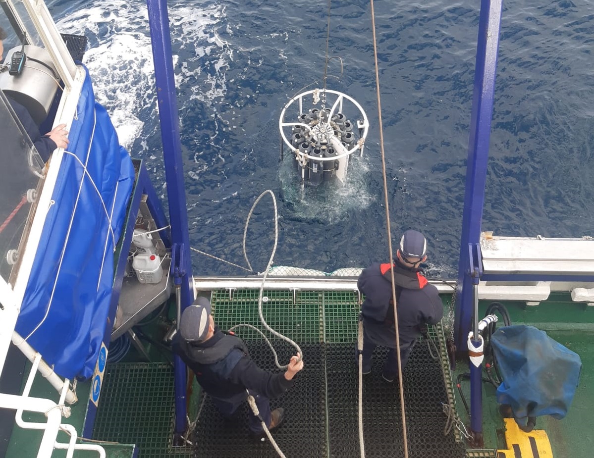 El programa RADMED ha permitido obtener una serie histórica de datos de más de tres décadas con la que es posible evaluar la tendencia climática del Mediterráneo y los efectos del cambio global en sus ecosistemas © Cristina Alonso. Centro Oceanográfico de Málaga. (IEO-CSIC)