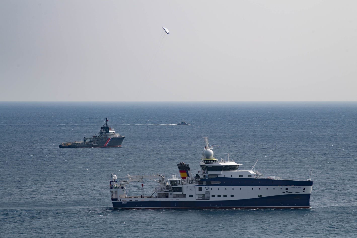 El Odón de Buen liderando el desfile marítimo Ocean Wonders Parade | Préfecture maritime de la Méditerranée