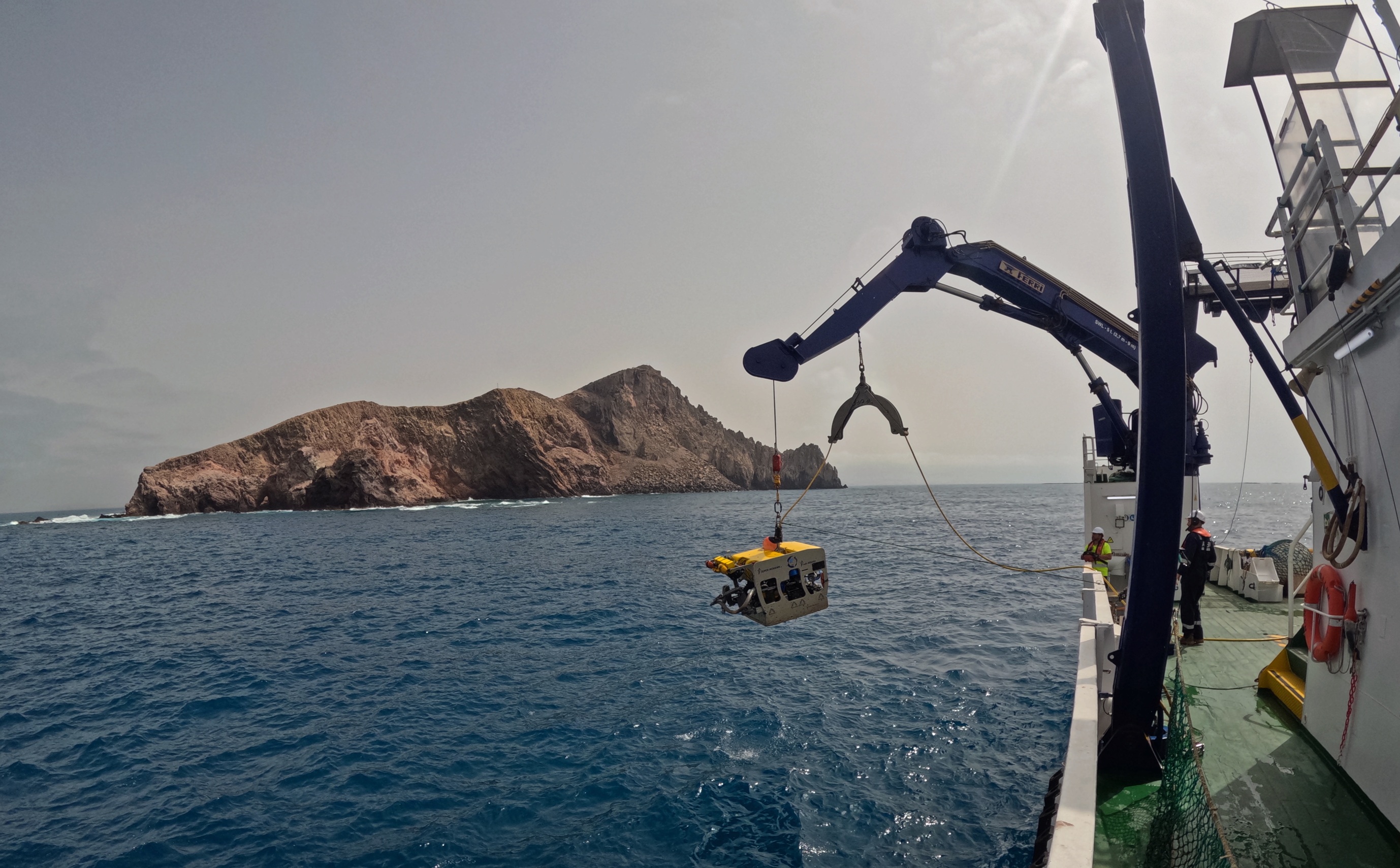 Durante seis días de trabajo se han realizado 41 transectos con ROV alrededor de las tres islas del archipiélago, tanto en fondos rocosos como sedimentarios | IEO-CSIC