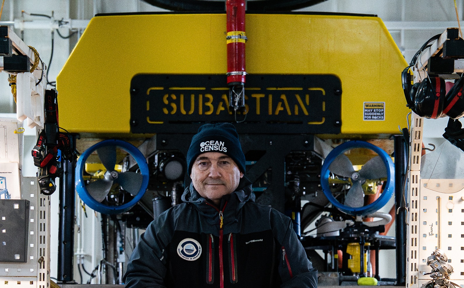 Javier Cristobo a bordo del Falkor (too) durante una campaña en la Antártida | Foto: Paul Satchell, Ocean Census Javier Cristobo a bordo del Falkor (too) durante una campaña en la Antártida | Foto: Paul Satchell, Ocean Census
