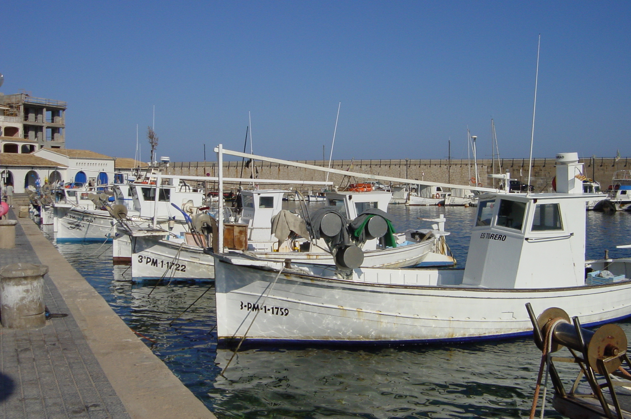 Barcas en el puerto de Cala Rajada (Mallorca, Illes Balears). © Sandra Mallol (COB - IEO, CSIC)
