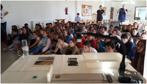 Charla en el CEIP Couceiro Freijomil de Pontedeume